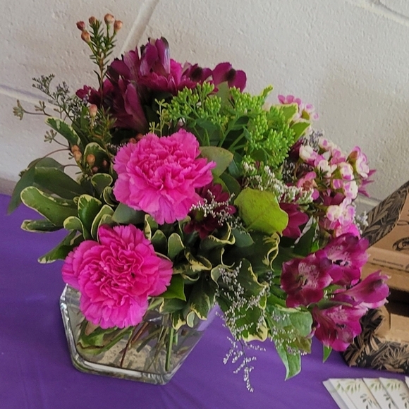 Meet your Posher, Michelle - Picture 1 of 1